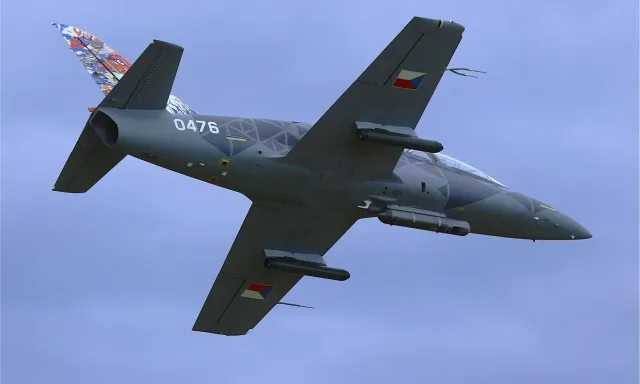 Un movimiento que cambia las reglas del juego en la defensa aérea por Aero Vodochody y Thales: el L-39 Skyfox se presenta como 'Cazador de Drones