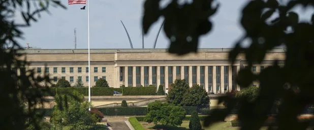 Fuites de Données du Pentagone et du FBI : Failles Critiques dans la Cyberdéfense de Washington