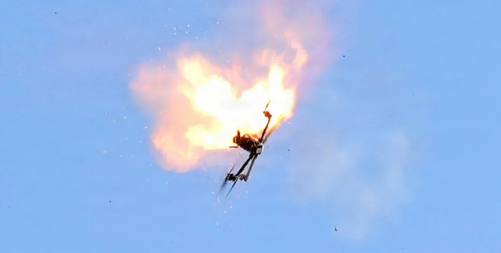 Expériences de Technologies de Contre-Mesure Réalisées dans le Désert par les États-Unis Contre les Menaces de UAS en Afrique du Nord et au Moyen-Orient