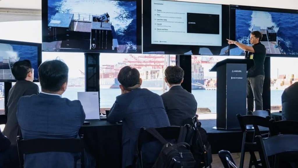 Revolución de la Inteligencia Artificial en la Defensa Global: El desembarco de vehículos de superficie no tripulados autónomos por parte de HD Hyundai y Anduril
