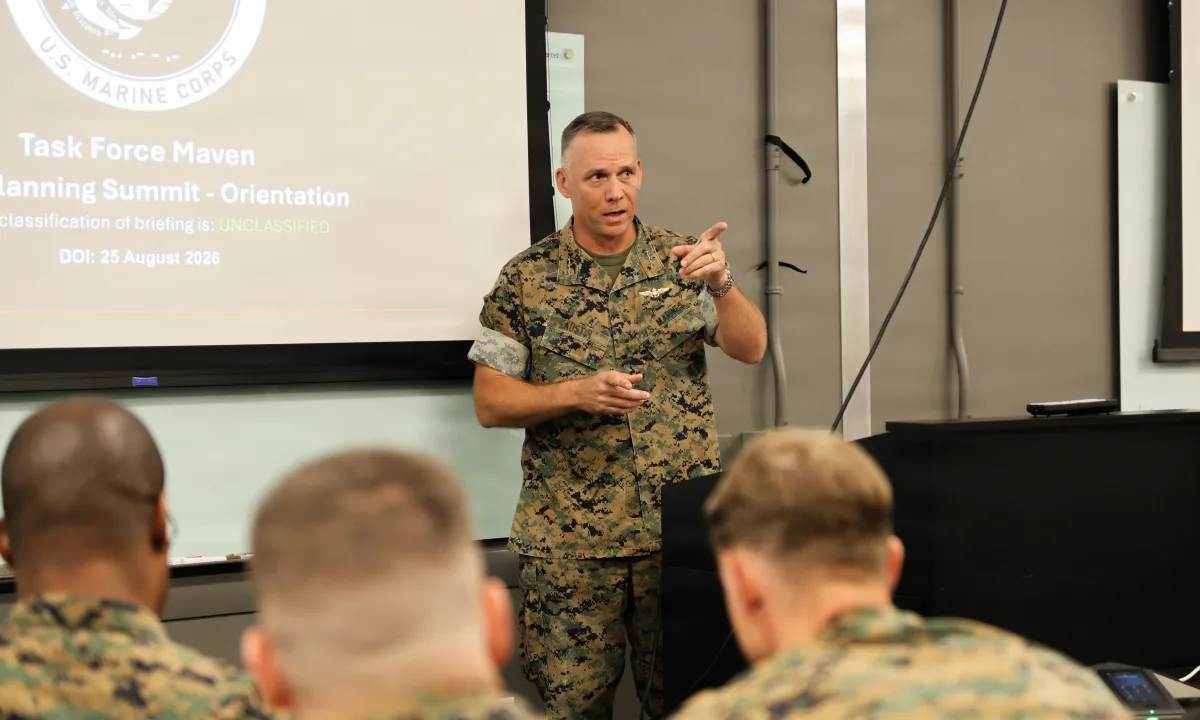 El Cuerpo de Marines de EE. UU. Pone el Sistema Maven Potenciado por Inteligencia Agente a Disposición de Todas las Unidades